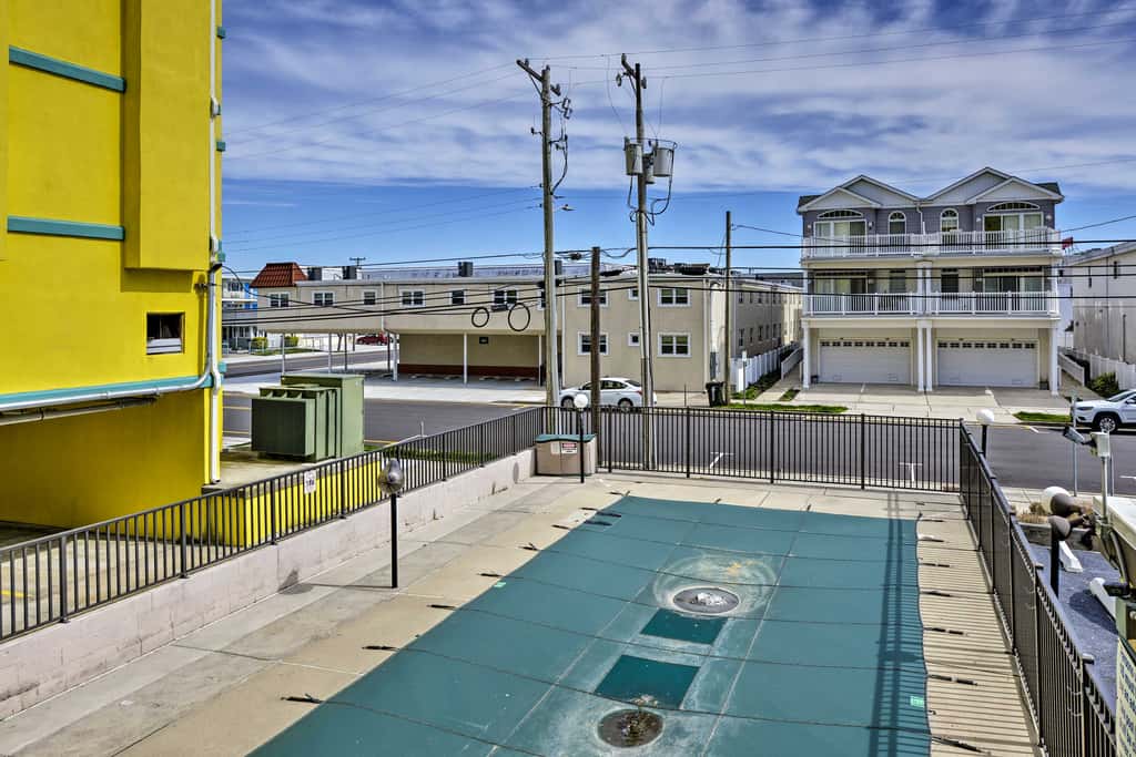 Coastal Condo w/ Pool, 1 Block to Wildwood Beach!