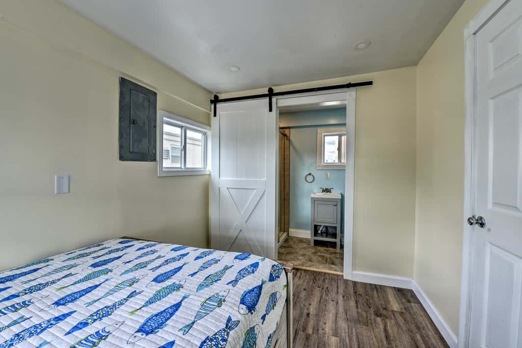 Seaside Wildwood Haven: Walk to Boardwalk/Beach!
