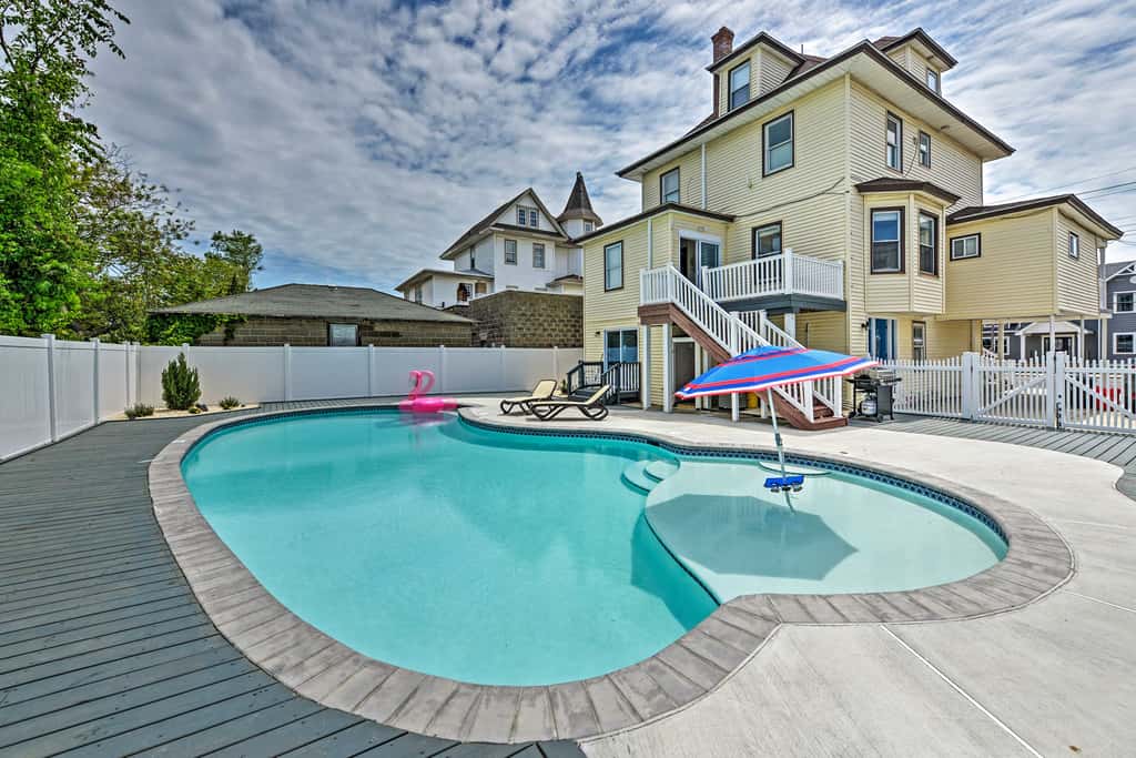 Spacious Wildwood Crest Retreat  - Winter Fun!