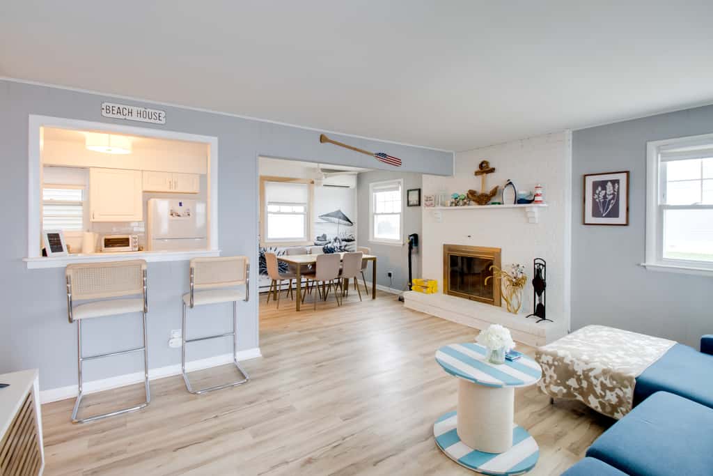 Bayfront Brigantine Escape w/ Porch & Bay Views!