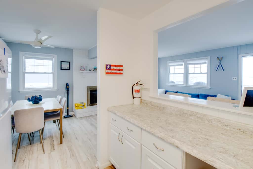 Bayfront Brigantine Escape w/ Porch & Bay Views!