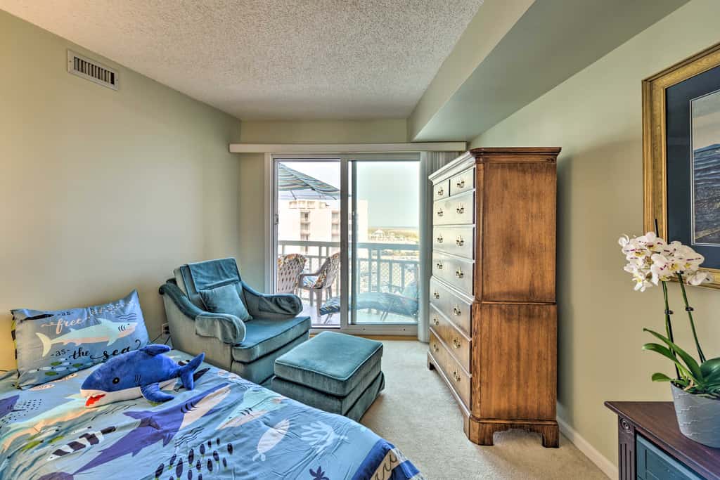 Private Beach! Oceanfront Wildwood Crest Retreat