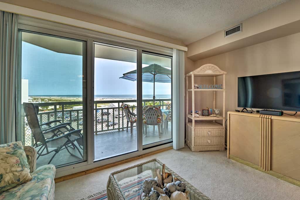 Private Beach! Oceanfront Wildwood Crest Retreat