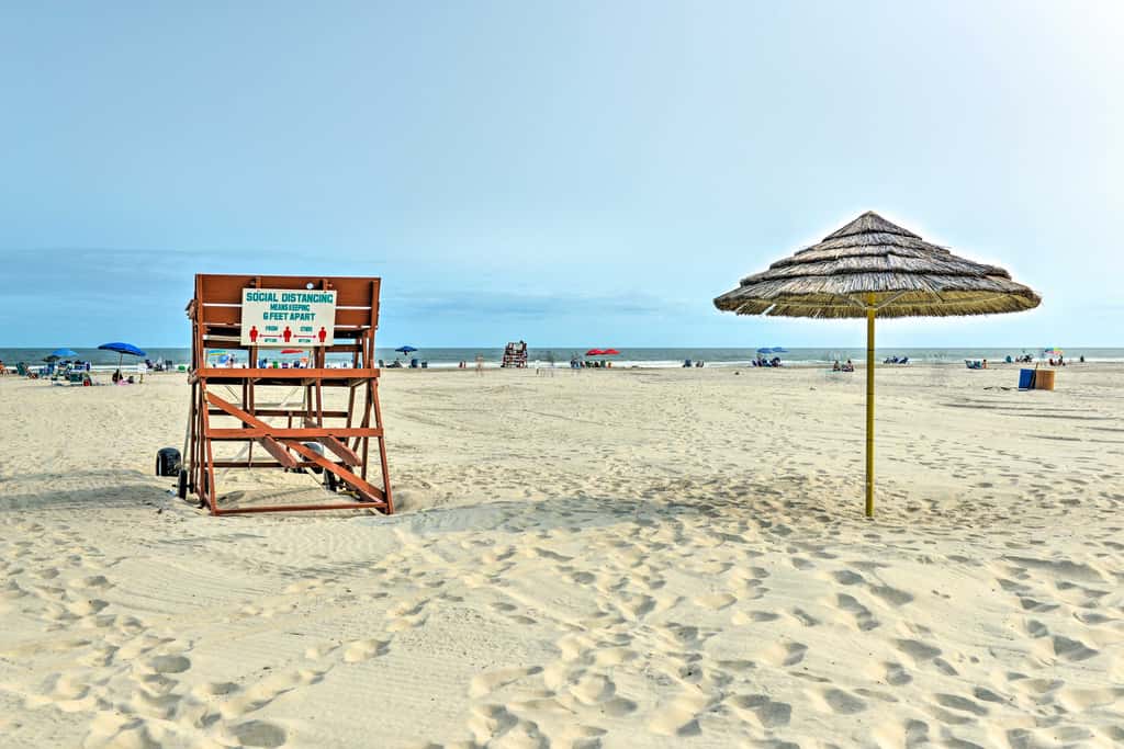Private Beach! Oceanfront Wildwood Crest Retreat