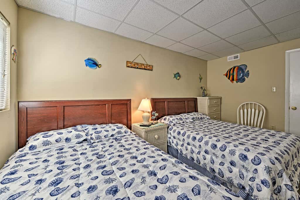 Condo w/ Pool Access on Wildwood Crest Beach!