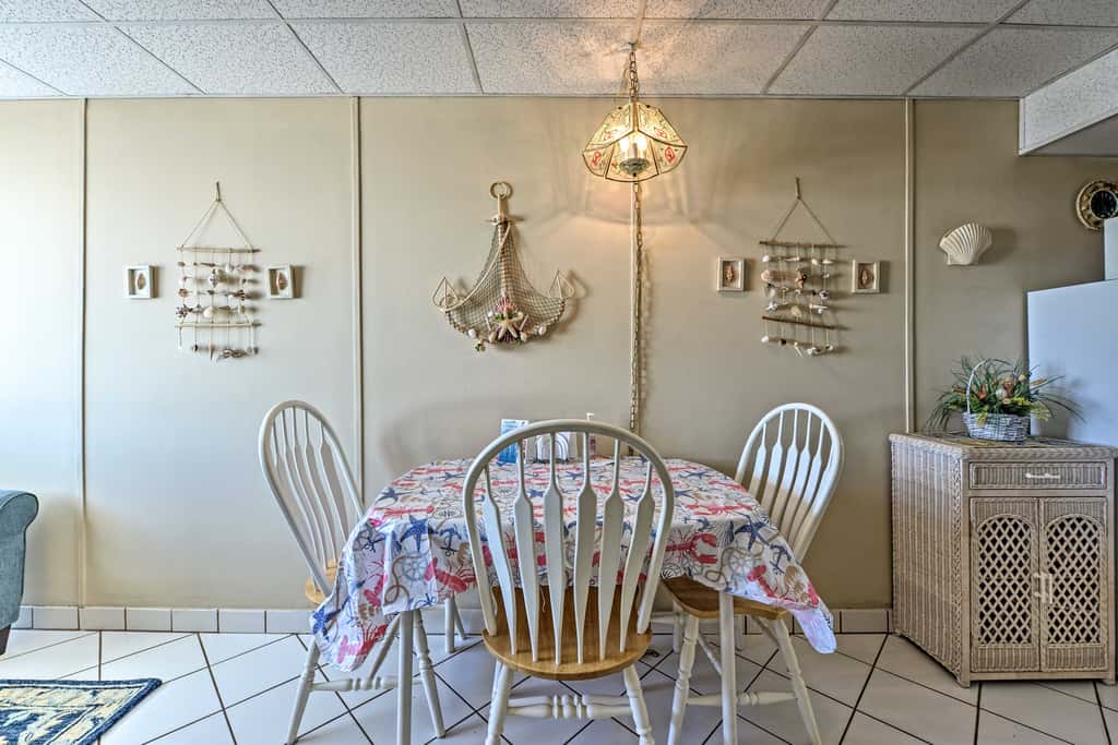 Condo w/ Pool Access on Wildwood Crest Beach!