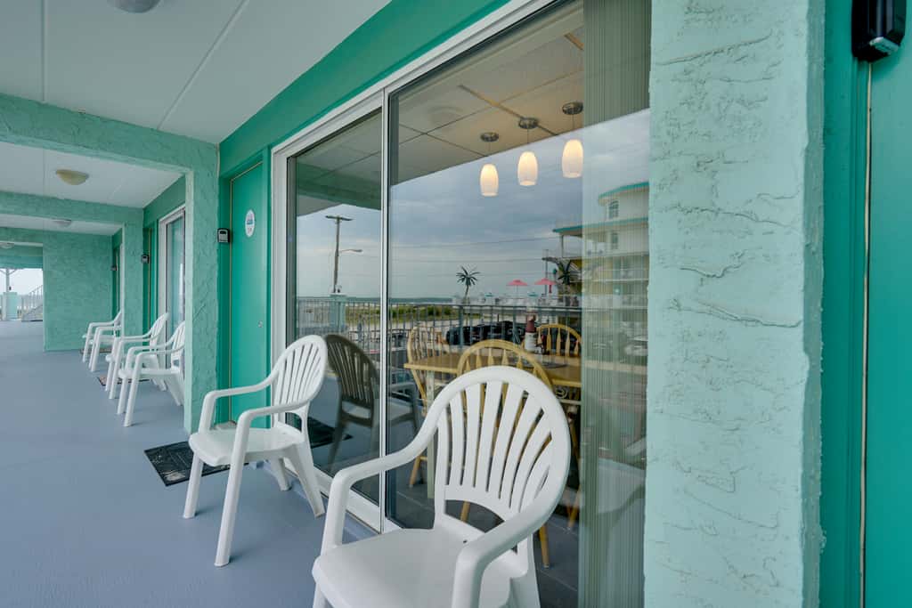 Cozy Oceanfront Condo w/ Pool & Beach Access!