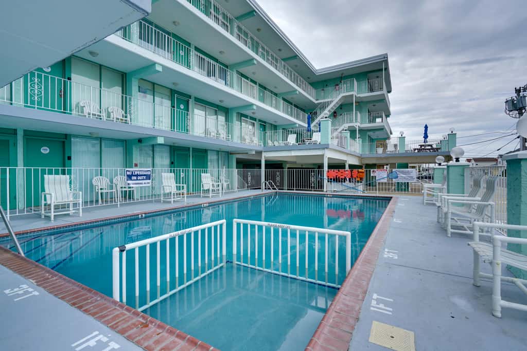 Cozy Oceanfront Condo w/ Pool & Beach Access!
