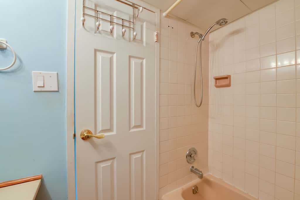 Simple North Wildwood Condo - Steps to Beach!