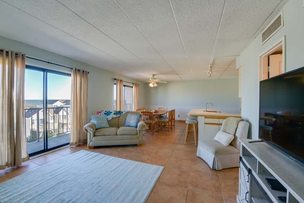 Simple North Wildwood Condo - Steps to Beach!