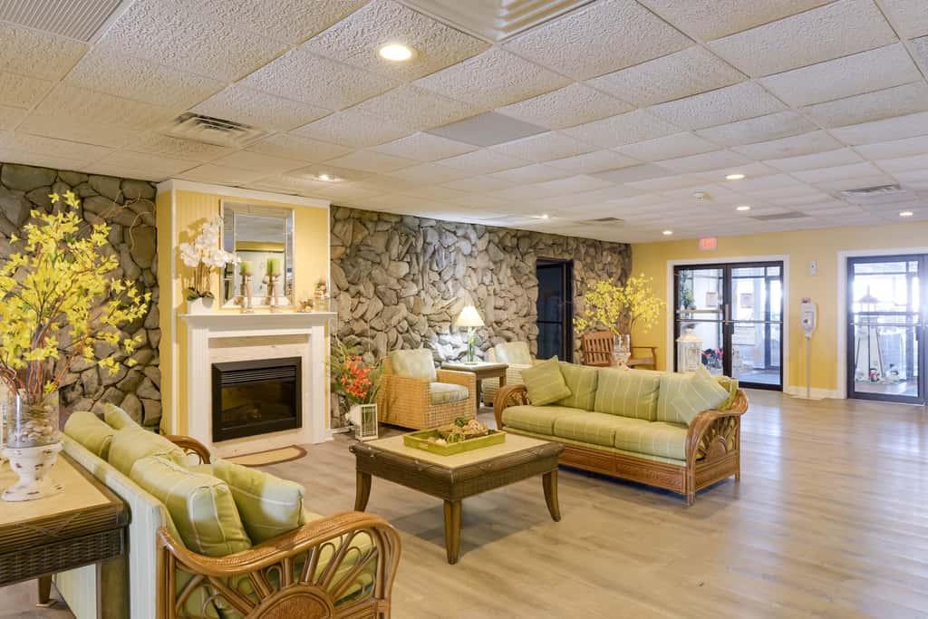 Simple North Wildwood Condo - Steps to Beach!