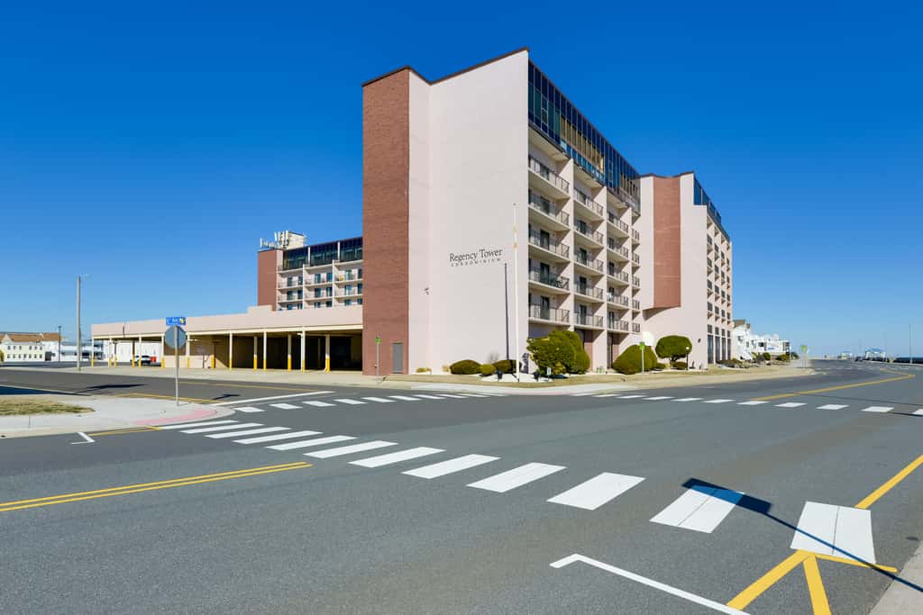 Simple North Wildwood Condo - Steps to Beach!
