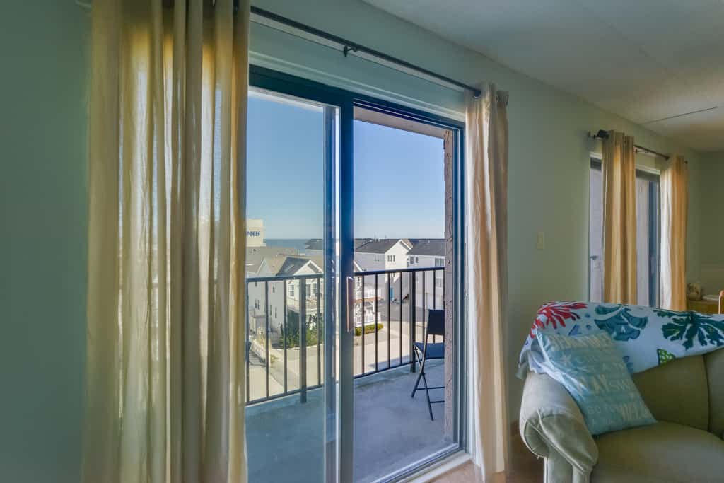 Simple North Wildwood Condo - Steps to Beach!