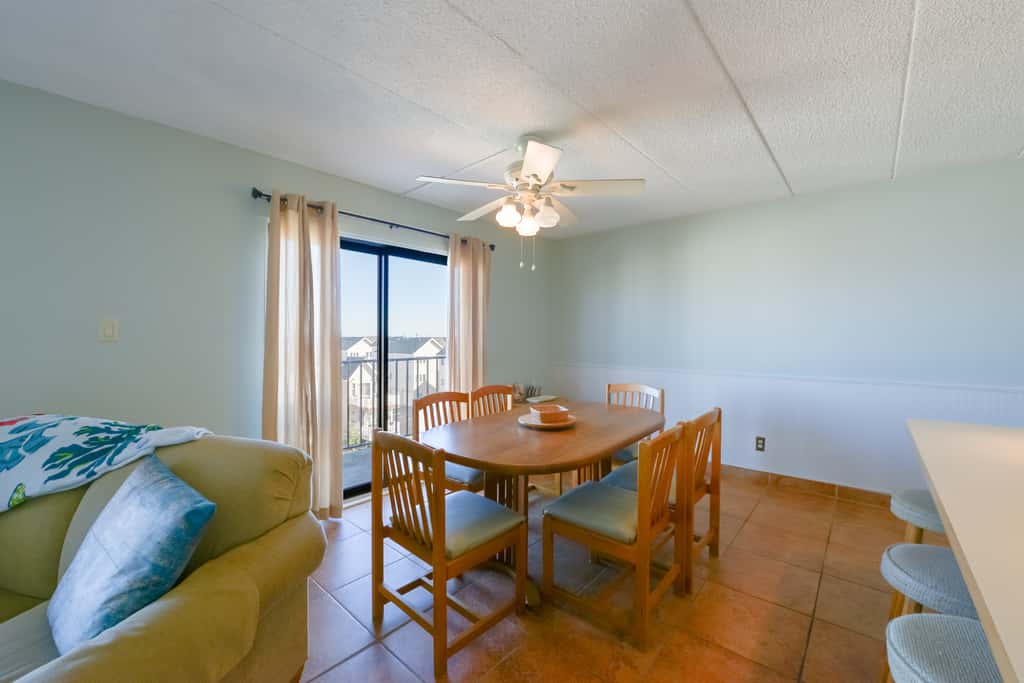 Simple North Wildwood Condo - Steps to Beach!