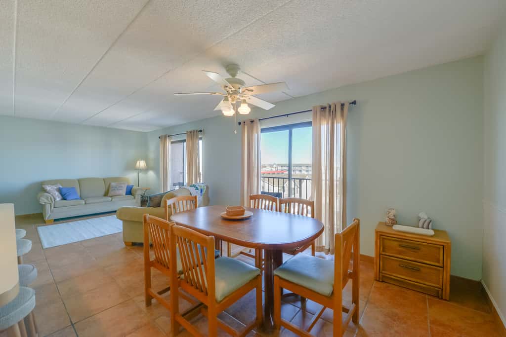 Simple North Wildwood Condo - Steps to Beach!