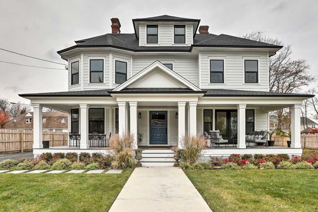 Grand Long Branch Home: 1 Block to Beach!