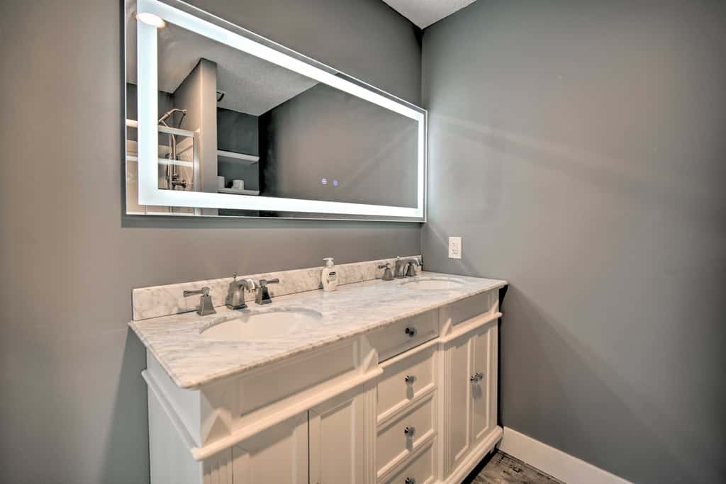 Condo w/ Bay Views ~ 5 Mi to Atlantic City!