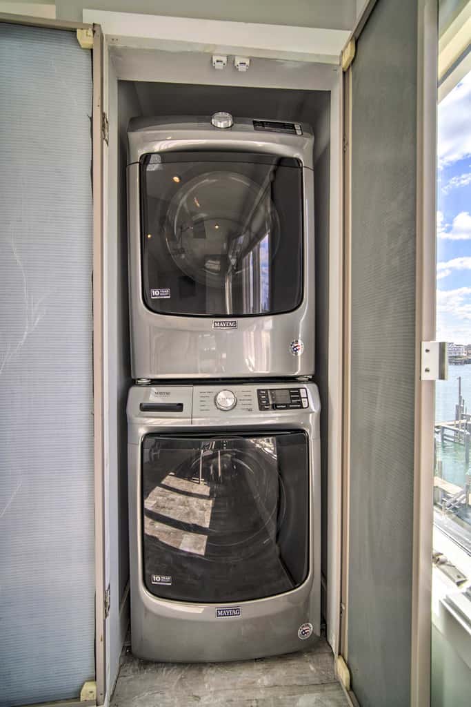 Condo w/ Bay Views ~ 5 Mi to Atlantic City!