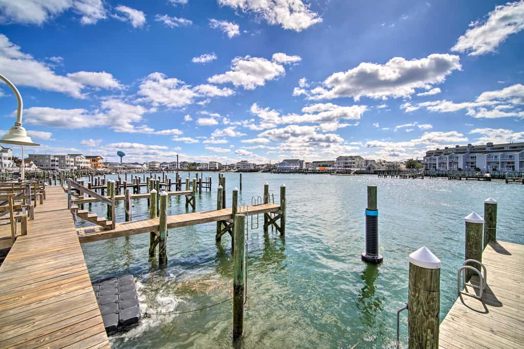Condo w/ Bay Views ~ 5 Mi to Atlantic City!