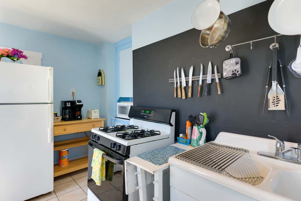 1 Block to Convention Center! Dog-Friendly Apt
