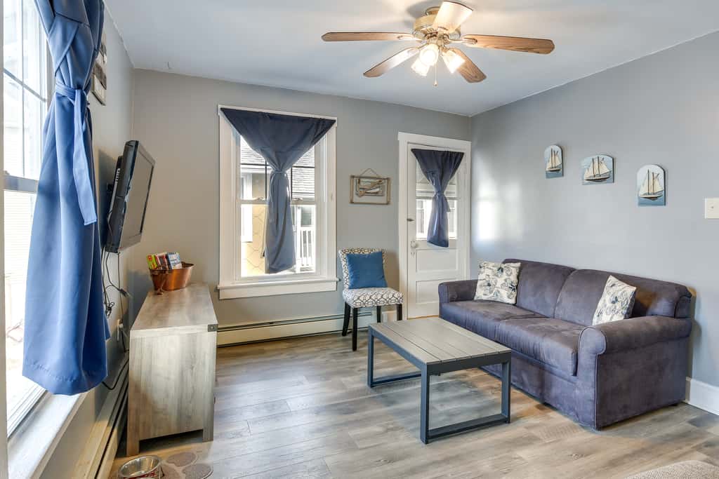 1 Block to Convention Center! Dog-Friendly Apt