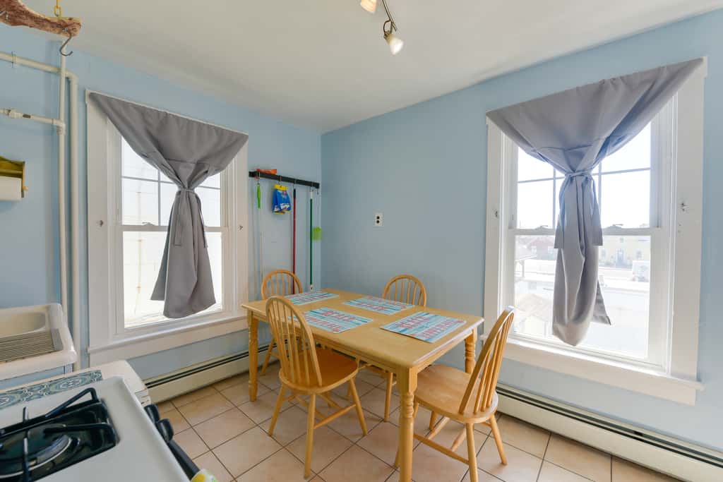 1 Block to Convention Center! Dog-Friendly Apt