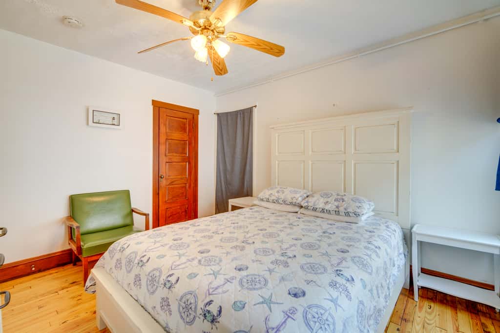 Near Convention Center & Boardwalk! Apt w/ Sunroom