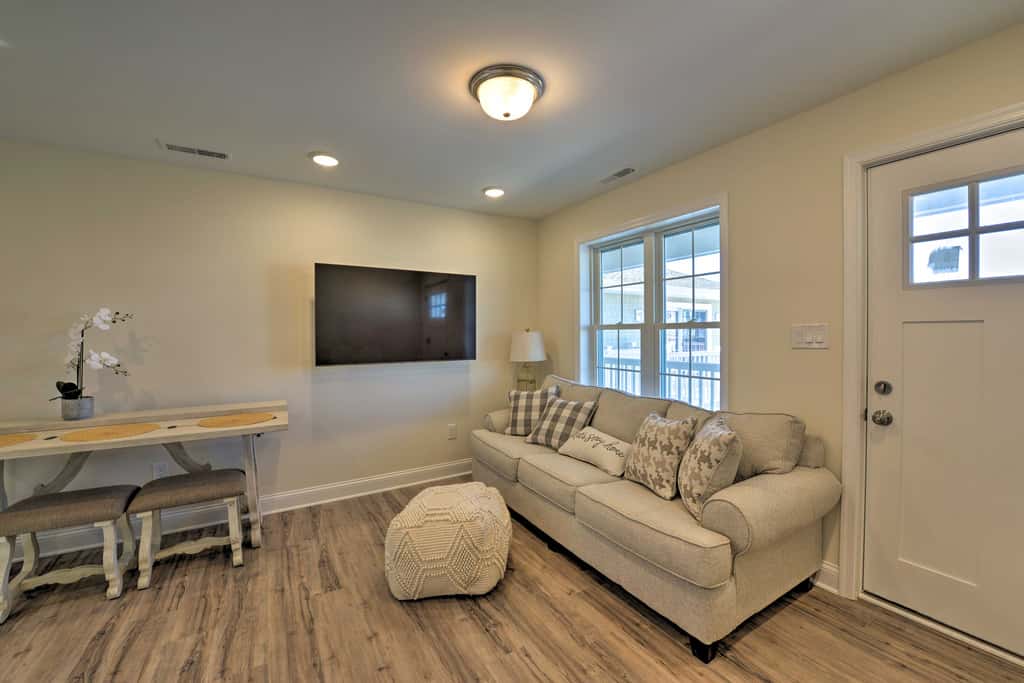 Welcoming Wildwood Condo ~ 1 Block to Beach!