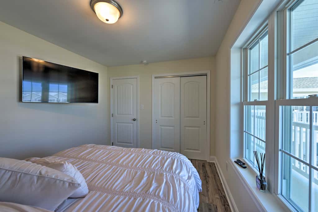 Welcoming Wildwood Condo ~ 1 Block to Beach!