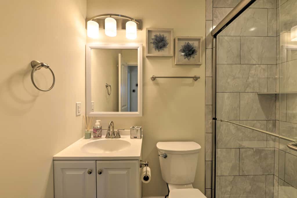 Welcoming Wildwood Condo ~ 1 Block to Beach!
