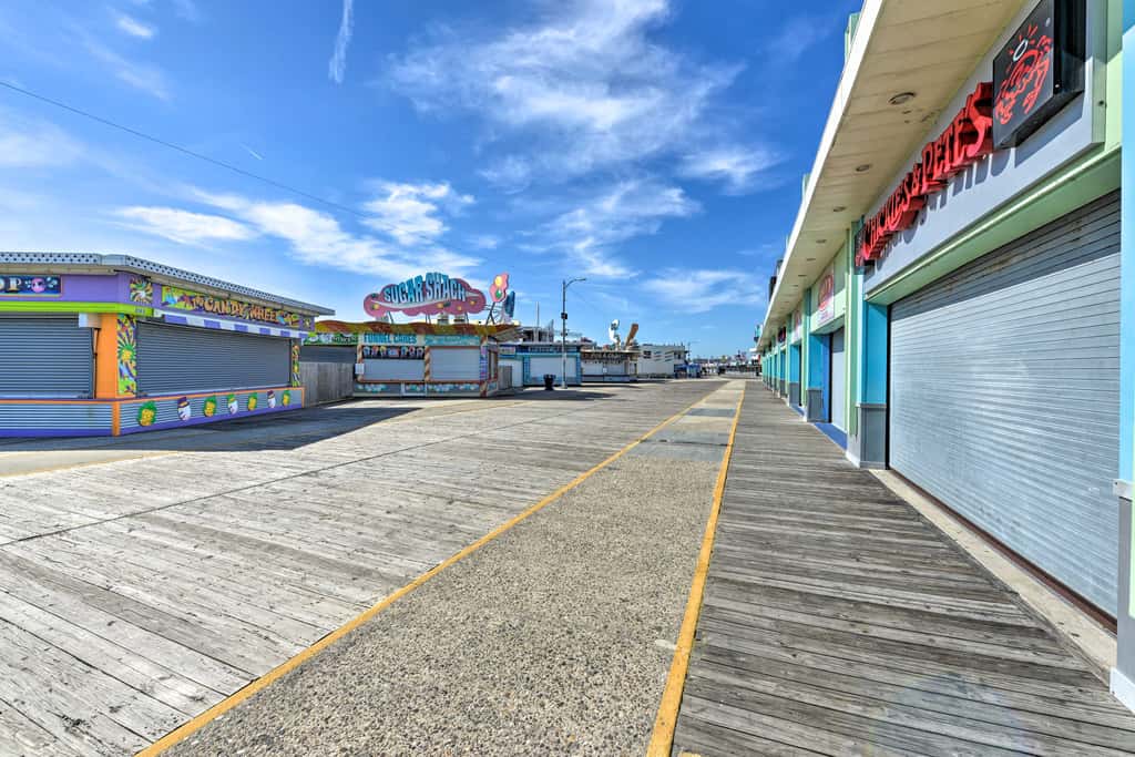 Welcoming Wildwood Condo ~ 1 Block to Beach!