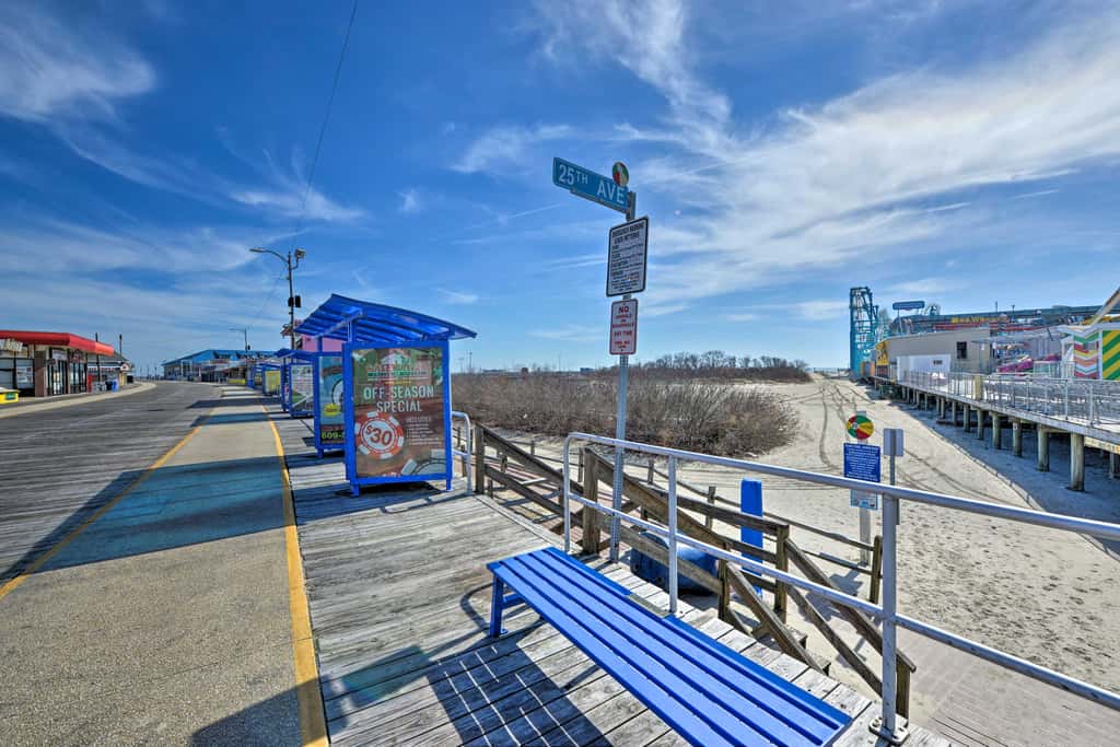 Welcoming Wildwood Condo ~ 1 Block to Beach!