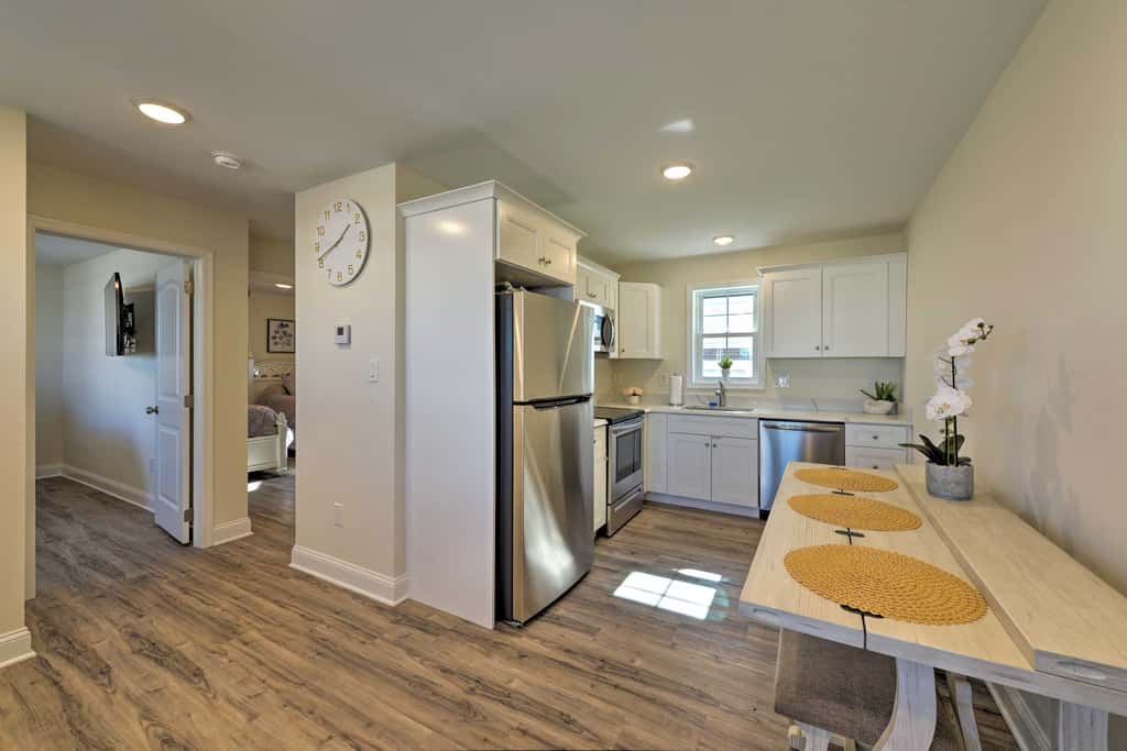 Welcoming Wildwood Condo ~ 1 Block to Beach!