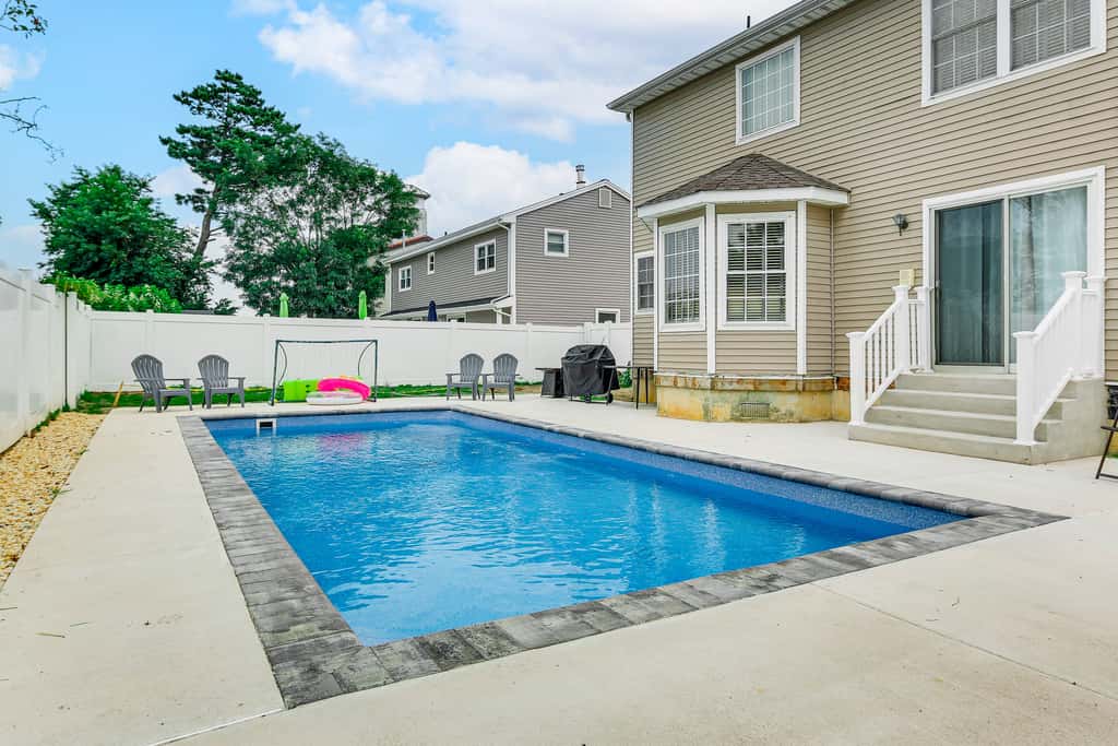 Spacious Brigantine Home ~ 1 Block to Beach!