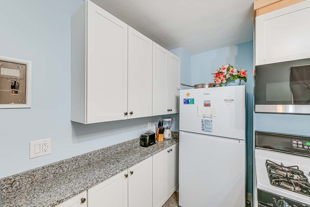 Walk to Convention Center & Boardwalk! Family Apt