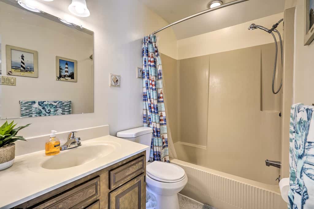 Brigantine Retreat w/ Balconies - Walk to Beach!