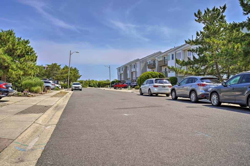 Brigantine Retreat w/ Balconies - Walk to Beach!
