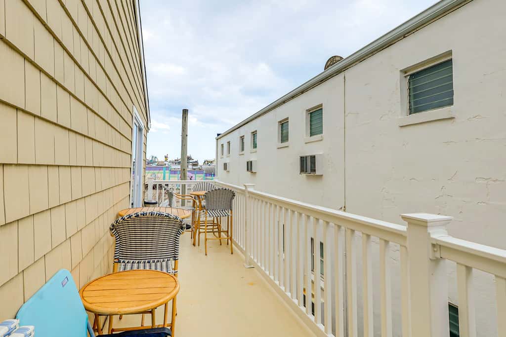 Wildwood Condo w/ Pool Access, Walk to Beach