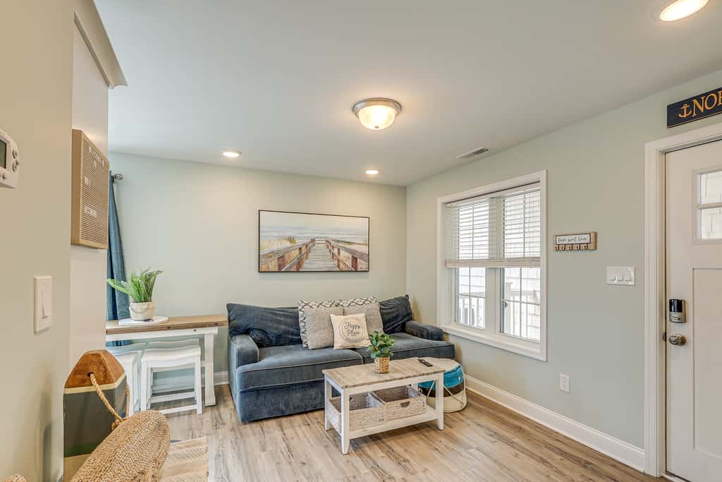 Wildwood Condo w/ Pool Access, Walk to Beach