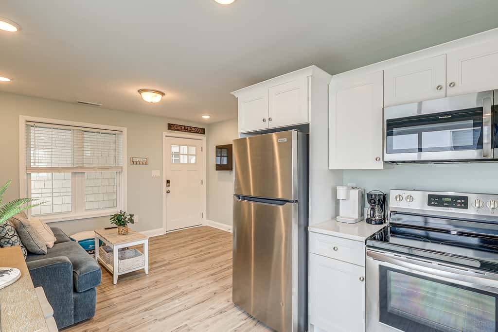 Wildwood Condo w/ Pool Access, Walk to Beach