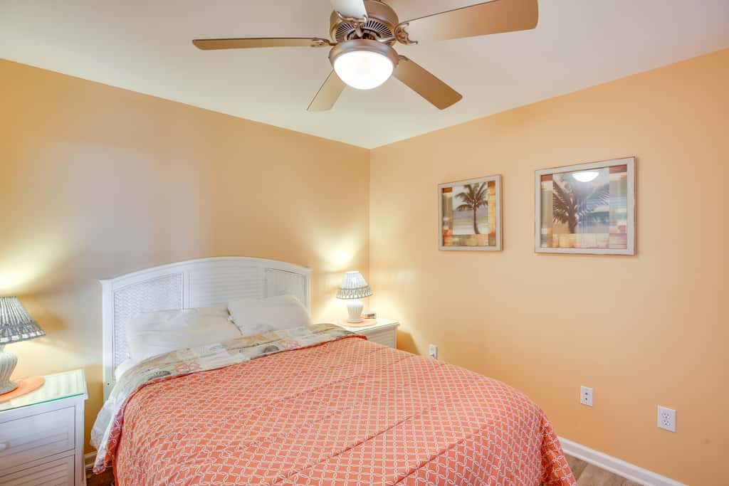 North Wildwood Condo - Beach Across Street!