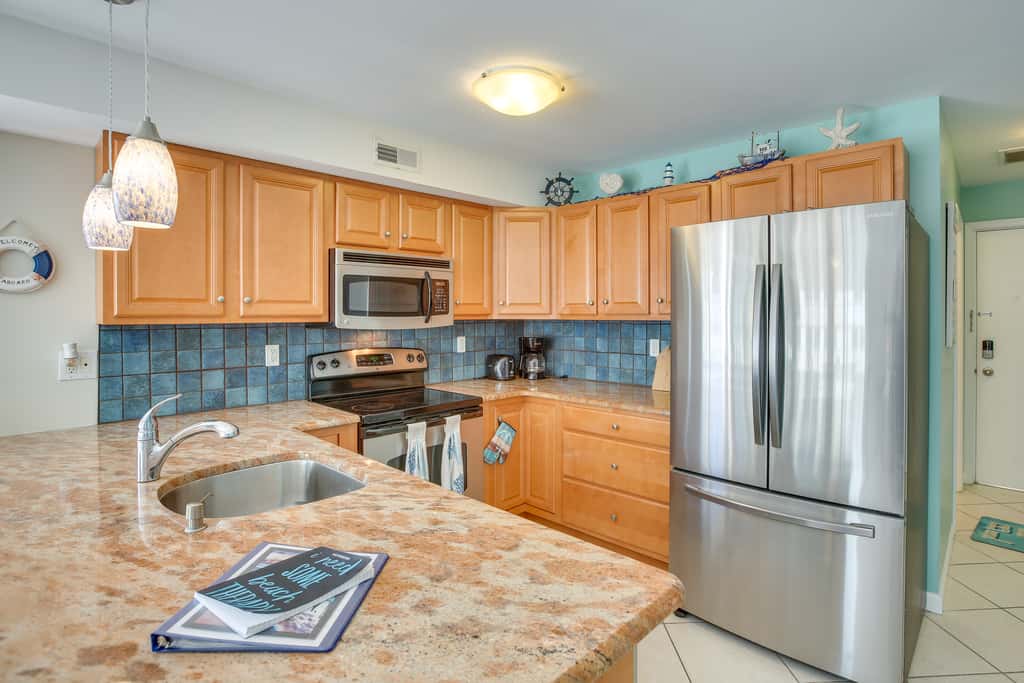 North Wildwood Condo - Beach Across Street!