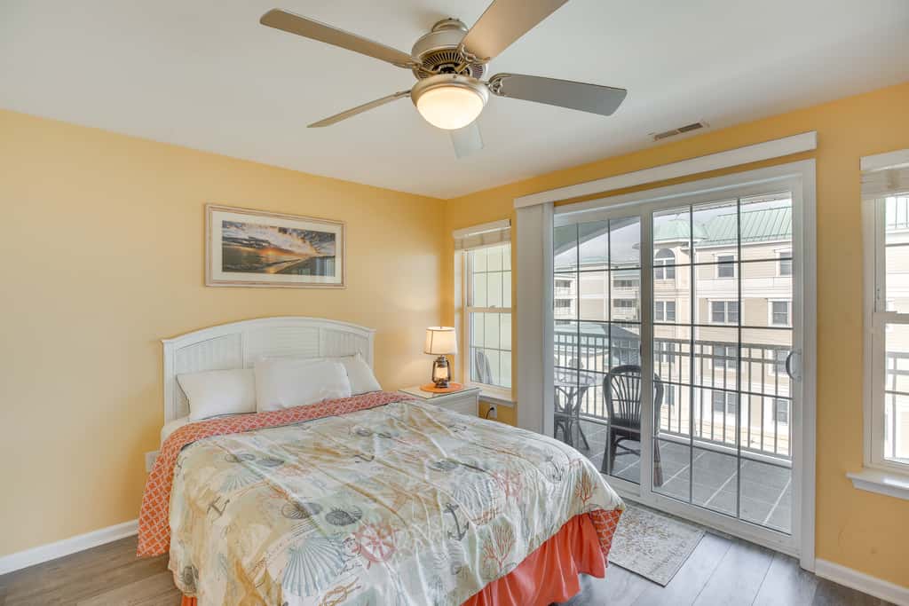 North Wildwood Condo - Beach Across Street!