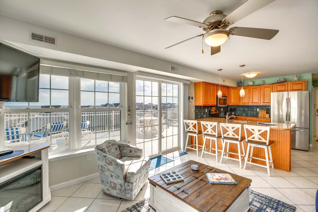 North Wildwood Condo - Beach Across Street!