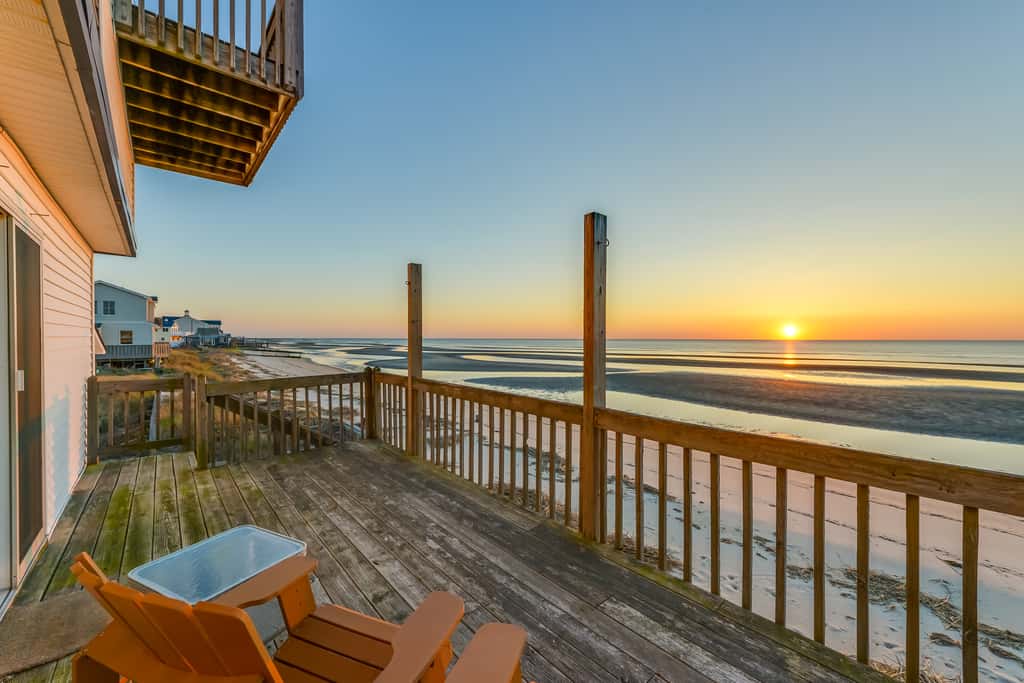 Private Beach Access! Bayfront Cape May Cottage