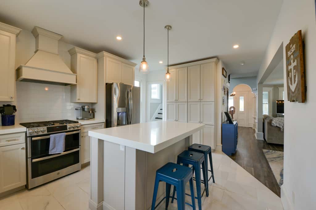 North Wildwood Home w/ Porch ~ 3 Blocks to Beach!