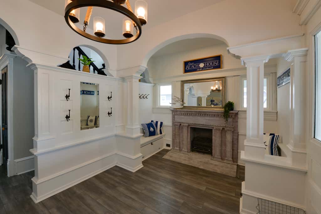 North Wildwood Home w/ Porch ~ 3 Blocks to Beach!