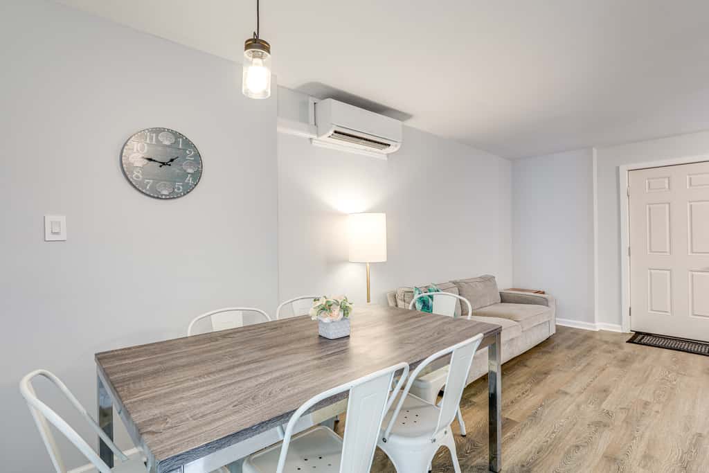 Wildwood Condo: Community Pool, Walk to Beach!