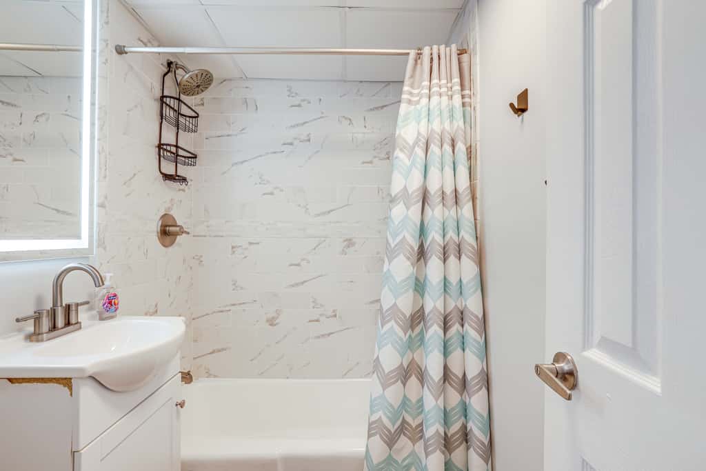 Wildwood Condo: Community Pool, Walk to Beach!