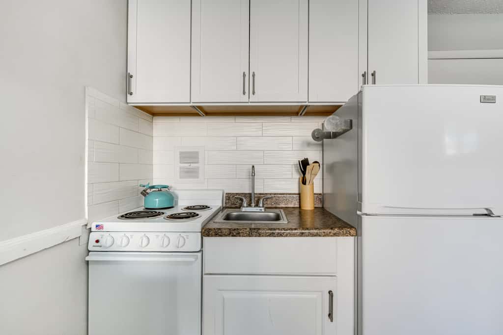 Beachfront Wildwood Crest Condo w/ Pool Access!